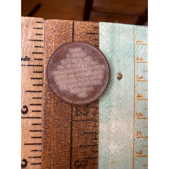 Harry S. Truman 33rd US President 1945-1953 Commemorative Token Coin Medal - Picture 2 of 7